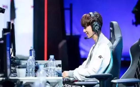 Spirit 将 Falcons 淘汰出 2025 年 StarLadder 布达佩斯 Major 淘汰赛