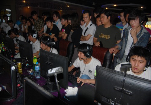 LPL夏季赛分组抽签：BLG和RNG进入B组 TES与LNG在C组交手