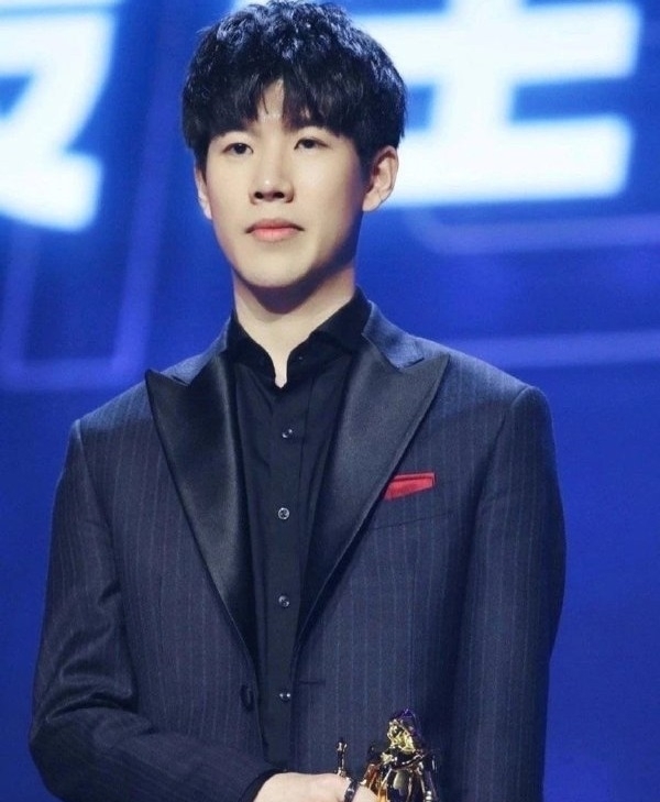 Knight9左手人设崩塌，LPL亚运会中单依旧成疑