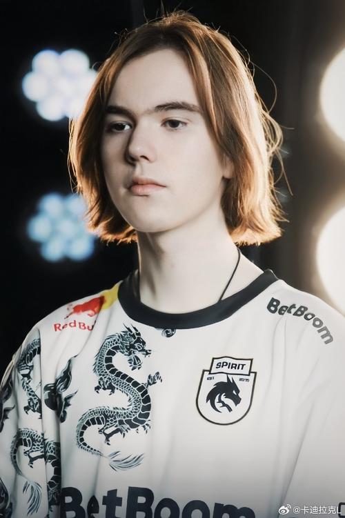 LPL 夏季分赛第5周第2天： CRISP 对阵 MISSING ， Rare Atom 对阵 ThunderTalk Gaming 。