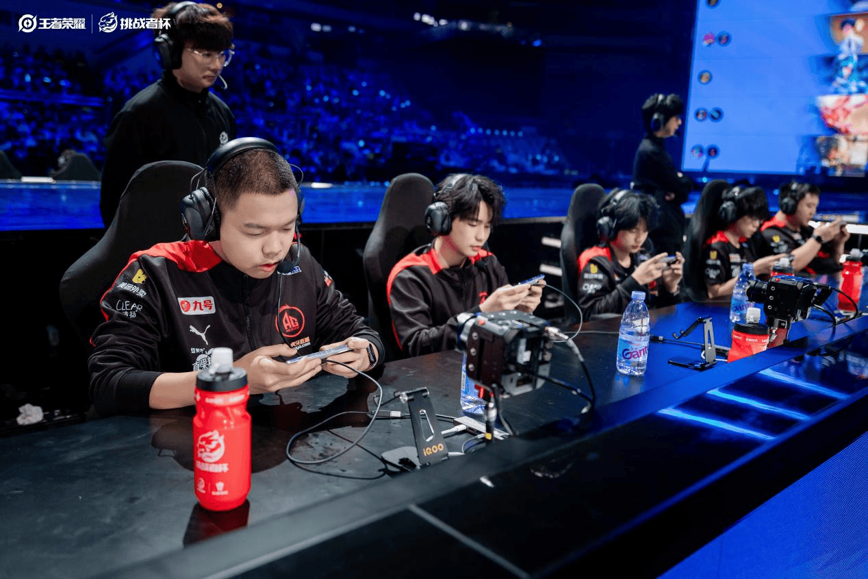KT Rolster 和 Nongshim RedForce 在 LCK 2025 赛季中获得胜利