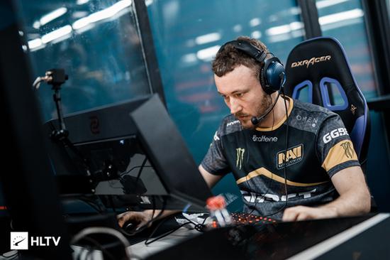 要破心魔！王多多：Faker真不能退役！我们一定要在有生之年战胜一次